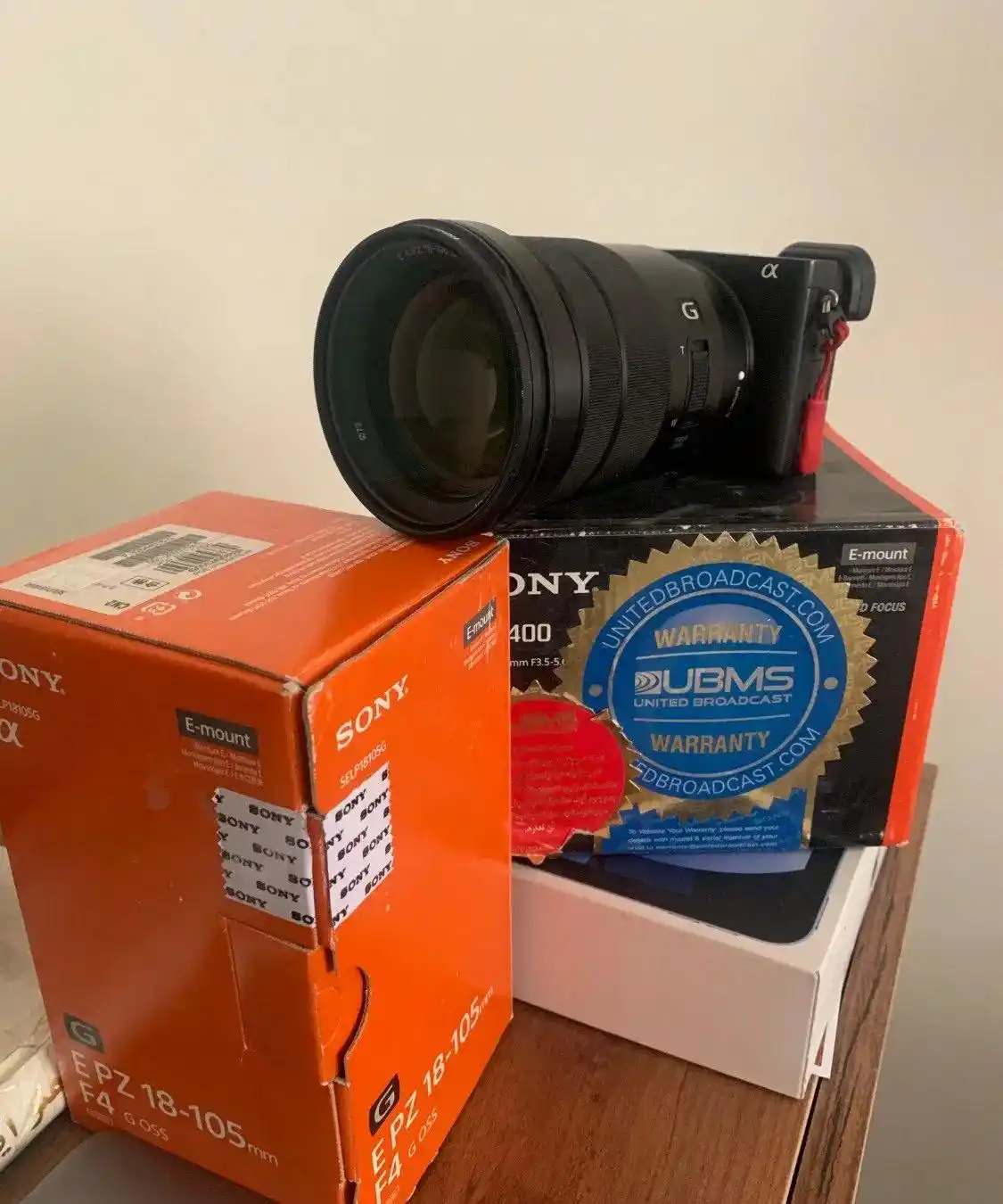دوربین Sony Alpha a6400 + لنز Sony G 18-105mm f4 دست دو