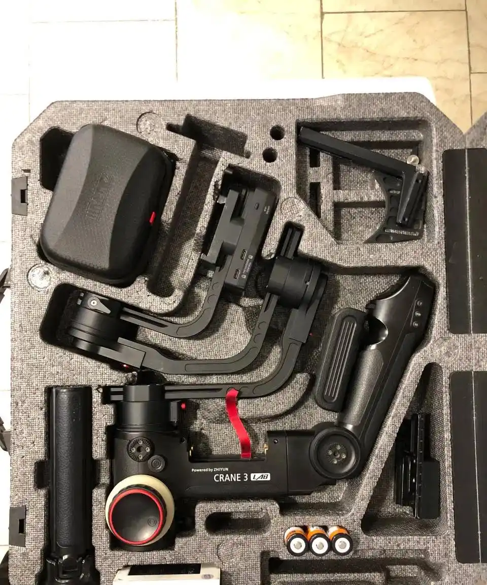 کرین ۳ لب zhiyun Crane 3 LAB دست دو