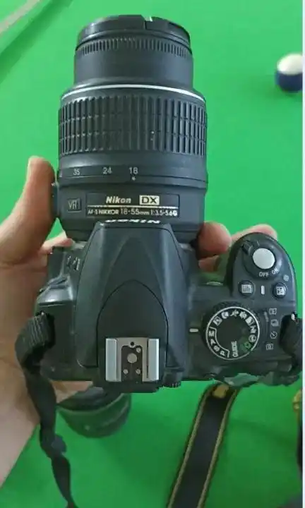 دوربین نیکون d3100 دست دو