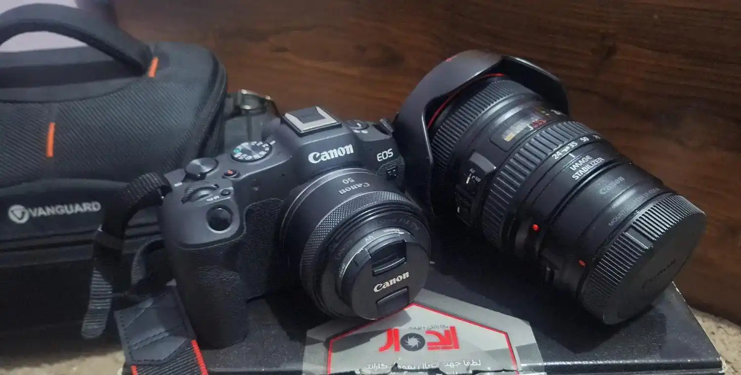 دوربین canon R8 به همراه دو عدد لنز و مانت تبدیل دست دو