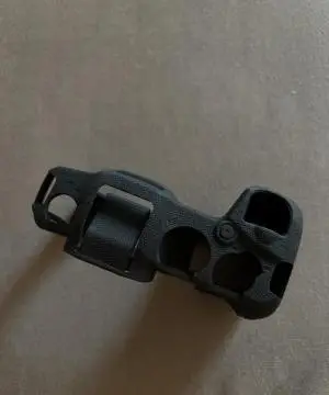 دوربین canon R8 به همراه دو عدد لنز و مانت تبدیل دست دوم