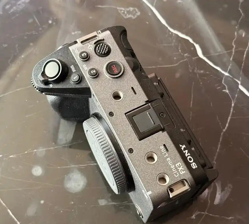 Sony FX3 Full-Frame دوربین سونی دست دو
