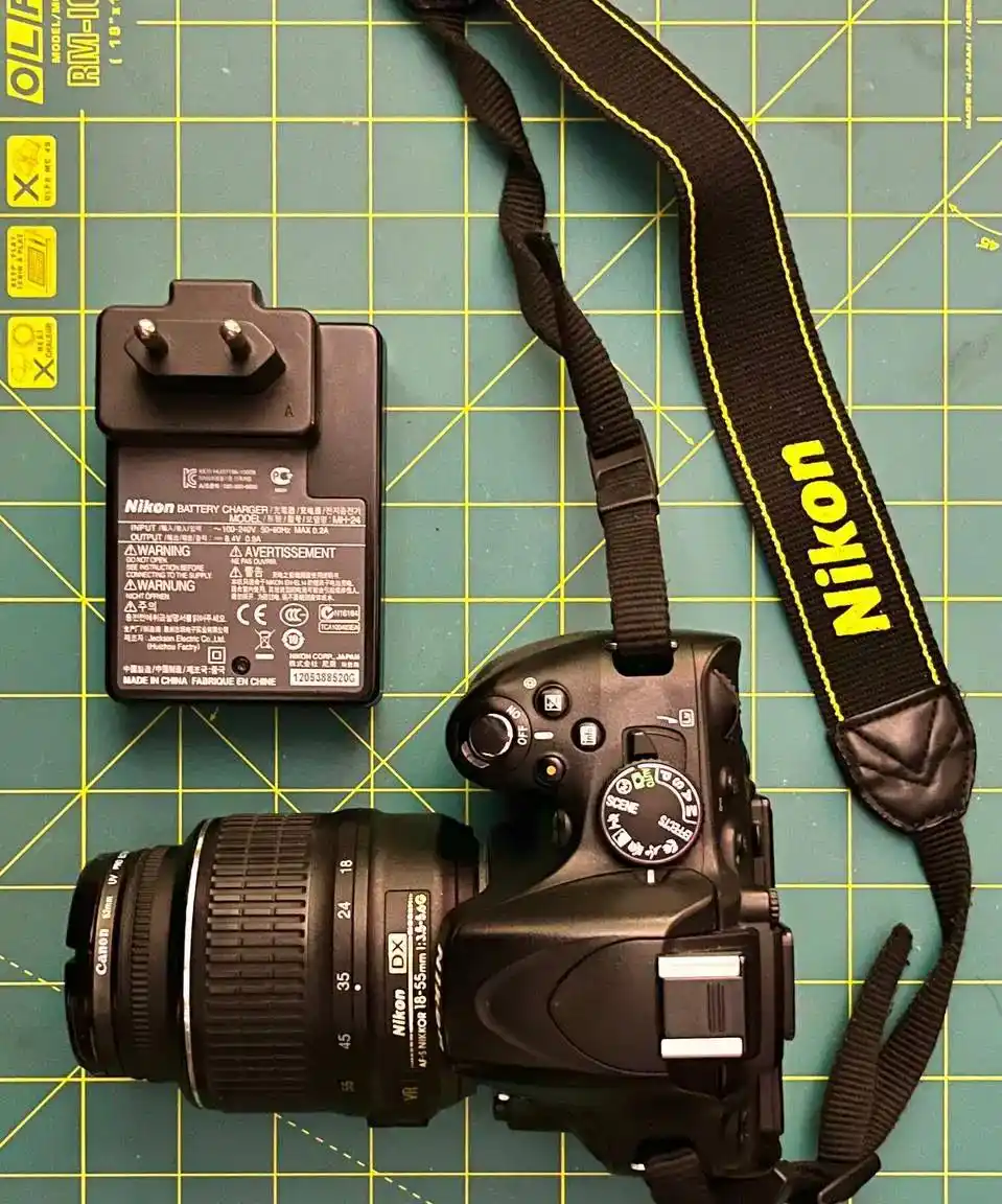 دوربین Nikon D5100 + لنز 18-55mm  VR دست دو