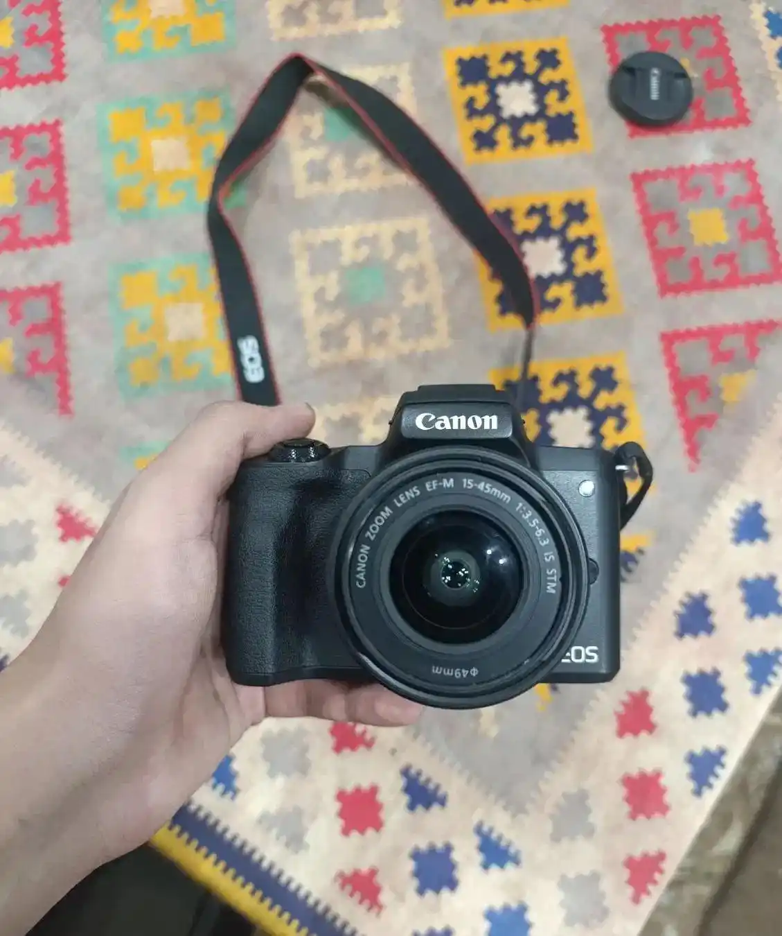 دوربین M50 MARK 2 دست دو