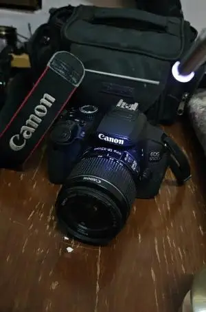 دوربین 650D دست دوم