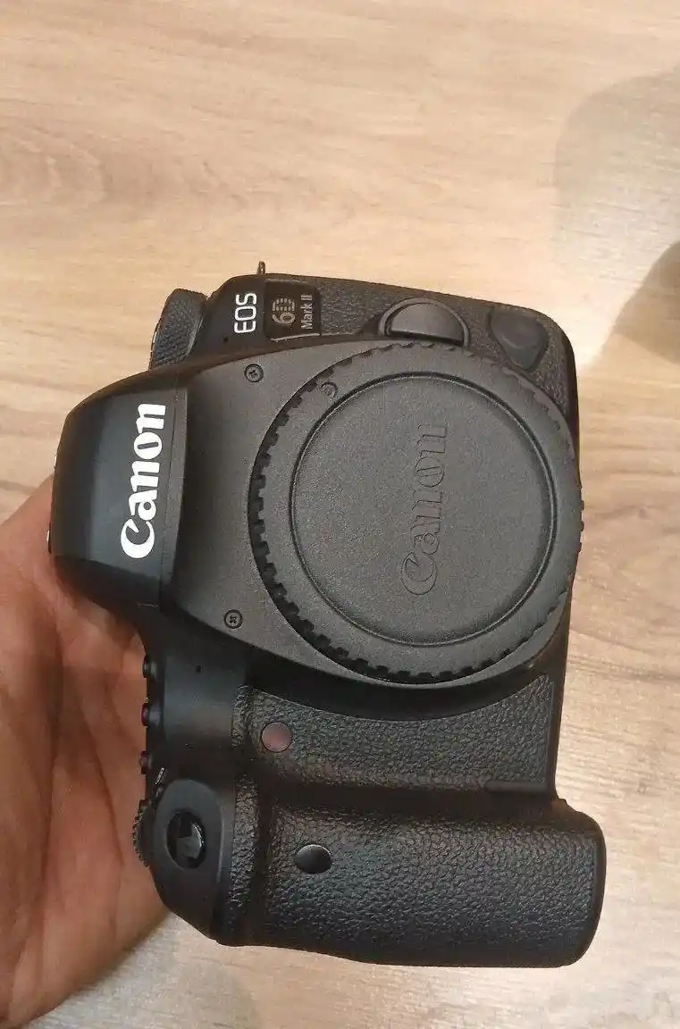 دوربین canon 6d mark ii با لنز 24-105 تایپ ۲ دست دو