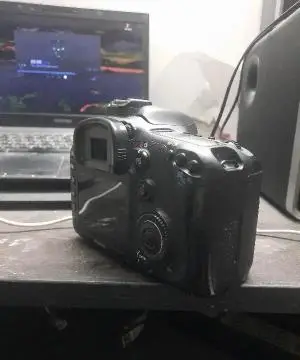 دوربین کانن Canon 7D Mark1 همراه با لنز ۱۸-۱۳۵ دست دوم