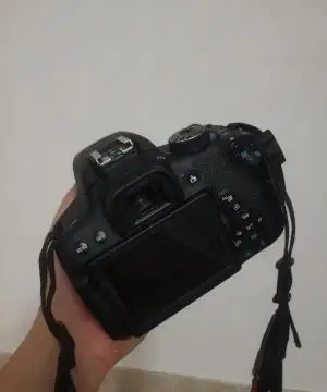 دوربین حرفه ای کنون | Canon 750D+18-135mm STM دست دوم