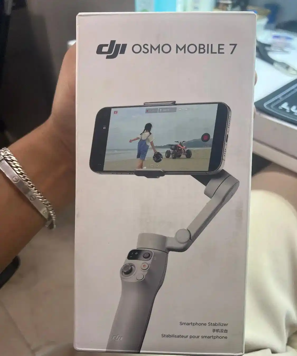diji osmo7 دست دو