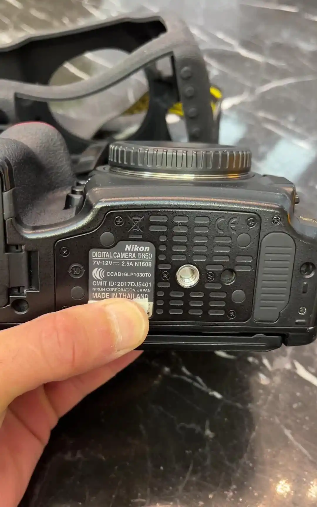 Nikon d850 دست دو