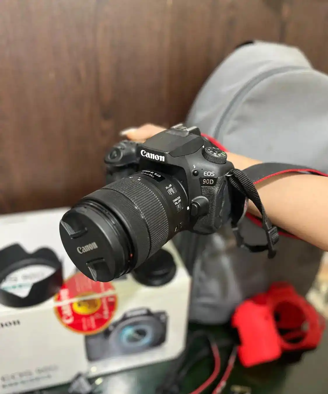 Canon 90 d دست دو