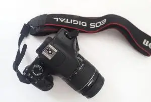 دوربین عکاسی کانن 550D دست دوم