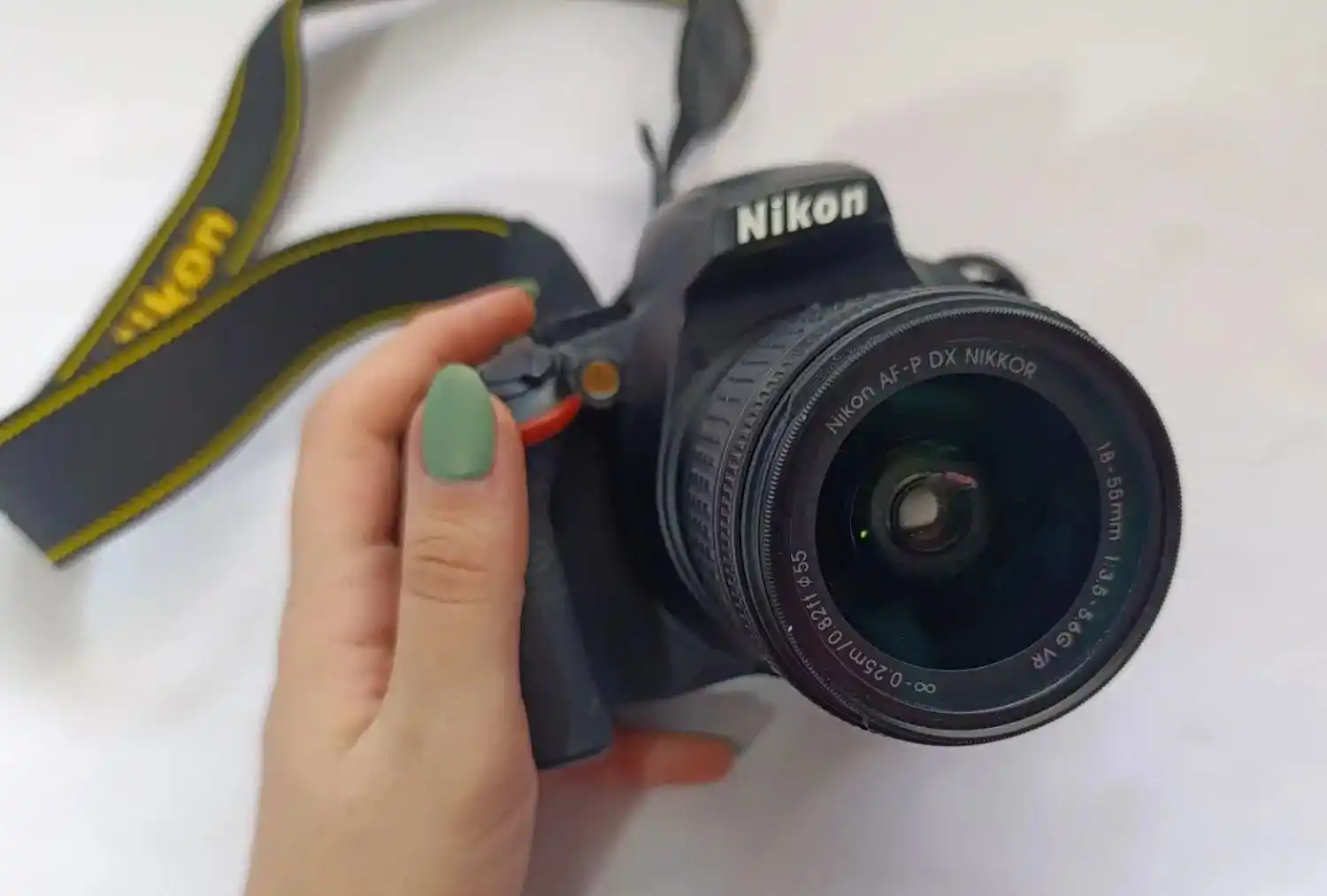 فروش Nikon D3500 + 18-55mm VR Kit کم‌کار دست دو