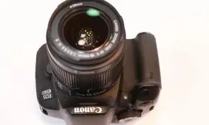 دوربین کانن بسیار تمیز 650d دست دوم