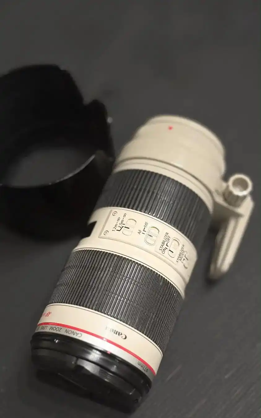 لنز کانون 70-200 f/2.8 IS II USM دست دو