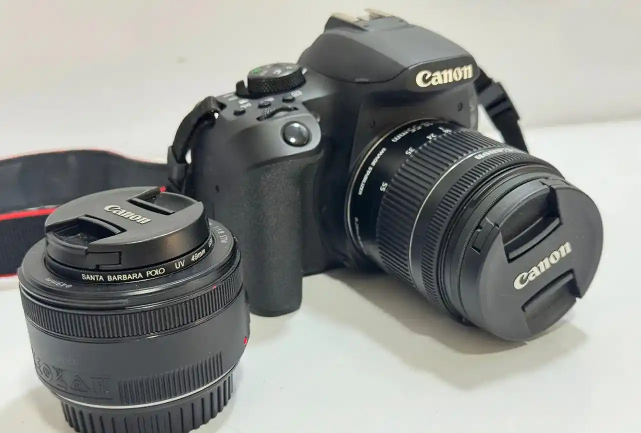 دوربین عکاسی canon850D-18-55 و یک لنز 50mm دست دو