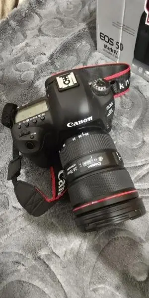 دوربین حرفه‌ای کانن | Canon 5D Mark IV Body دست دوم