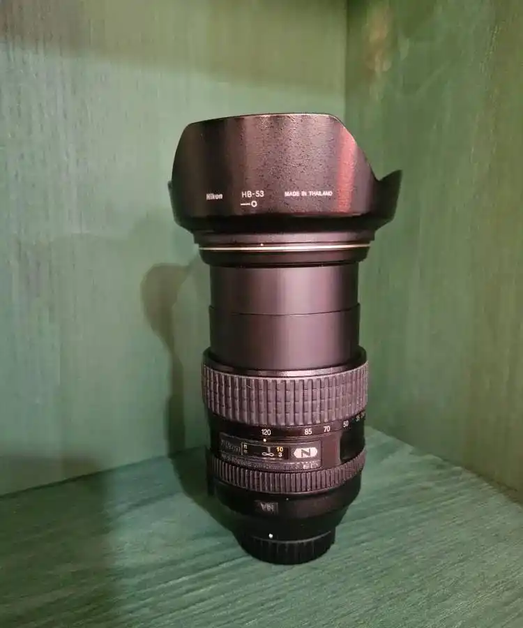 لنز فول فریم نیکون  Nikon AF-s 24-120 نانو کریستال دست دو