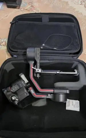 گیمبال لرزشگیز dji RS3 pro combo در حد دست دوم