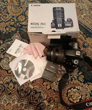 Canon EOS 70D+Canon EF-S18-135mm IS STM دست دوم