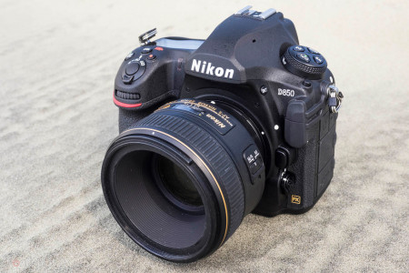 نقد و بررسی دوربین Nikon D850